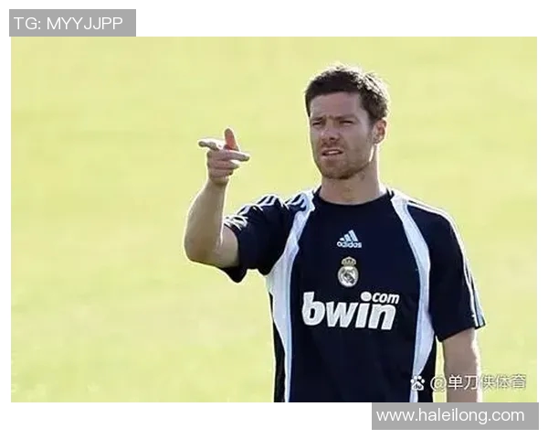 外国足球球星荣誉加身 全球顶级球员获胜揭秘